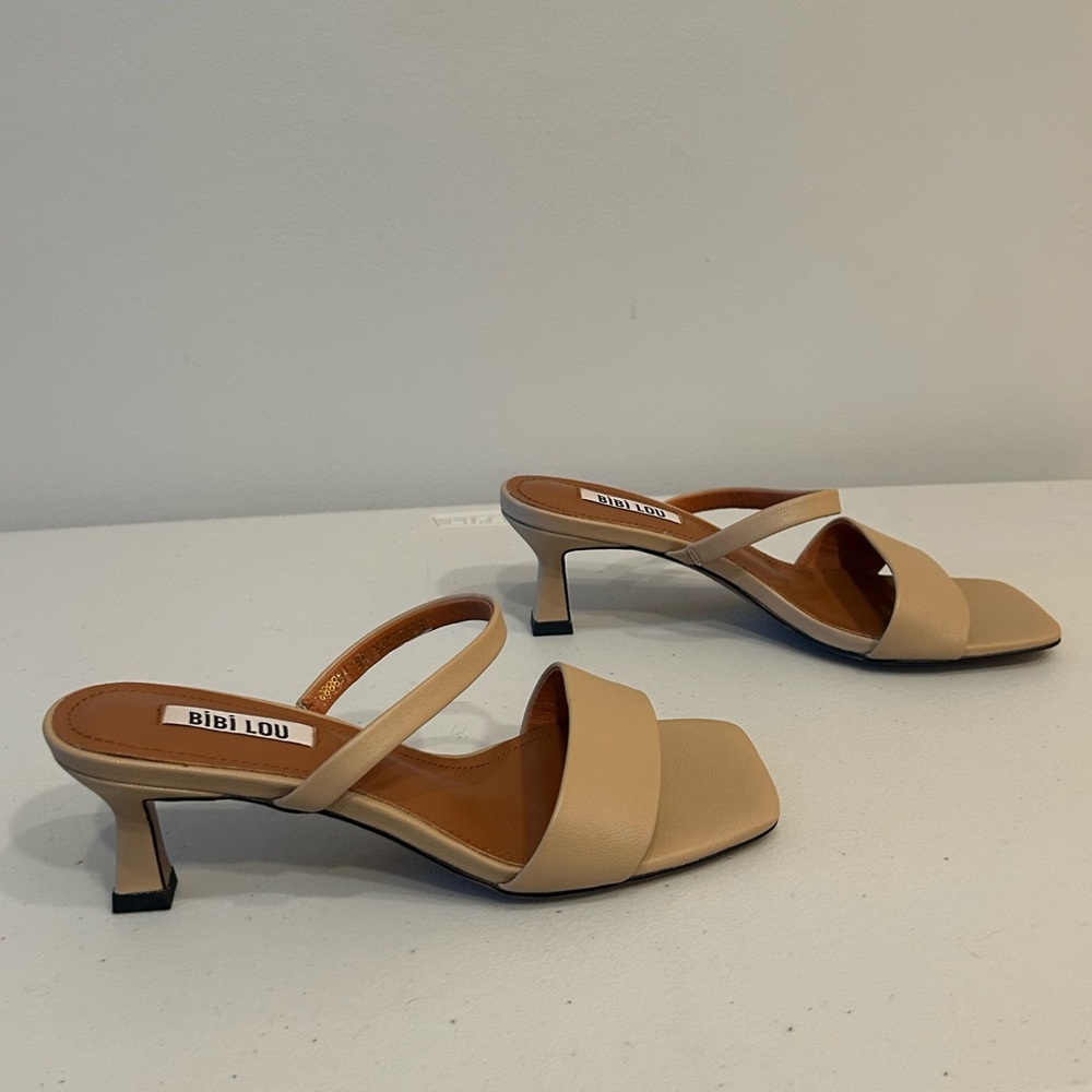 Bibi Lou Square Toe Leather Strappy Sandal